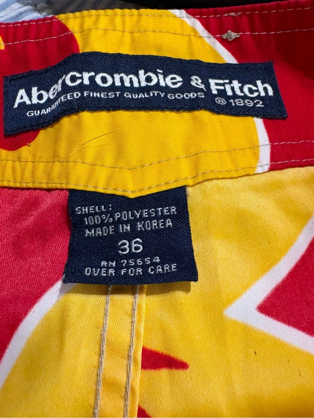 Vintage Abercrombie Fitch Red & Yellow Floral Summer Beach Board Shorts size 36 - Picture 5 of 5